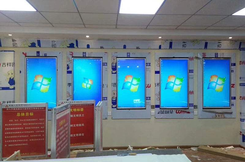 液晶廣告機與手機的同步顯示