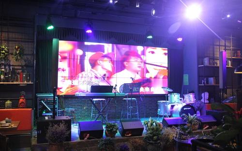 攝像機(jī)投屏到led大屏幕用